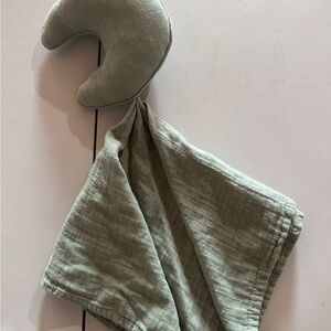 Mushie Moon Lovey Blanket in Roman Green